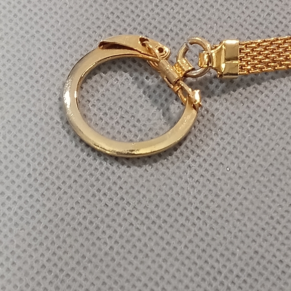 Perfume Locket Book Keychain The Royal House of Edward Vogue 1970s - Picture 4 of 6